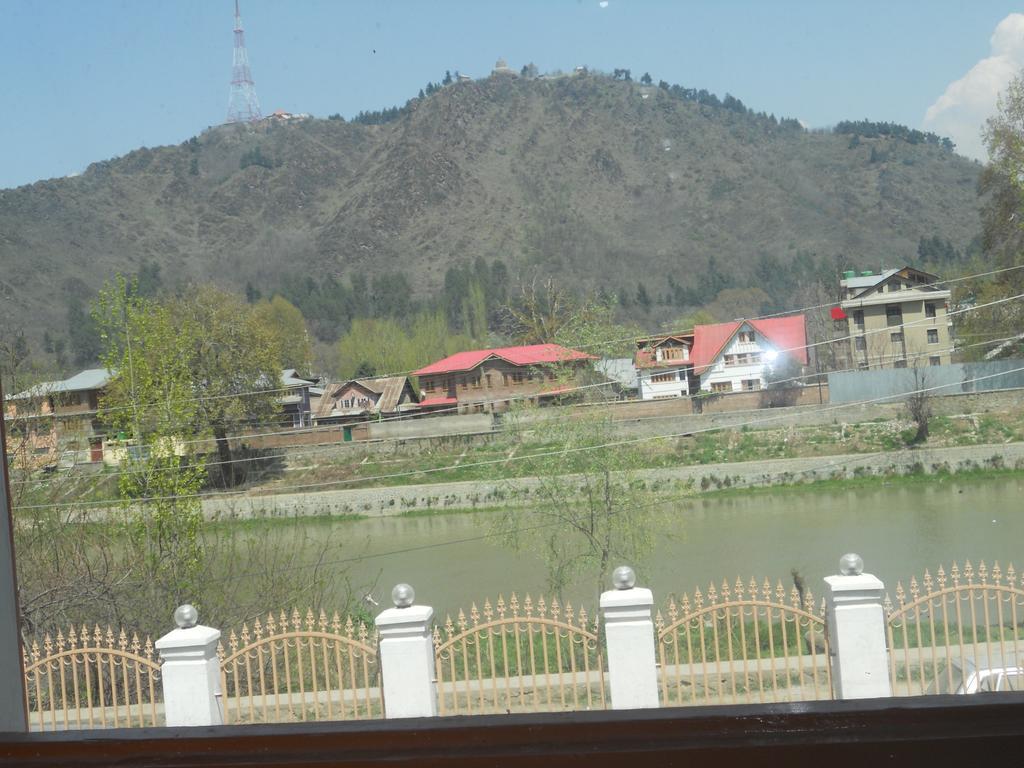 Hotel Royale Jannat Srinagar  Exterior photo